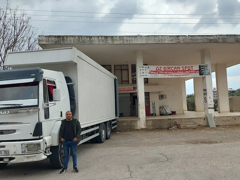 Hurda taşıma kamyonumuz